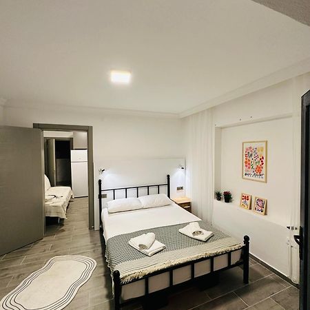 9 House Aparthotel Фетие Екстериор снимка