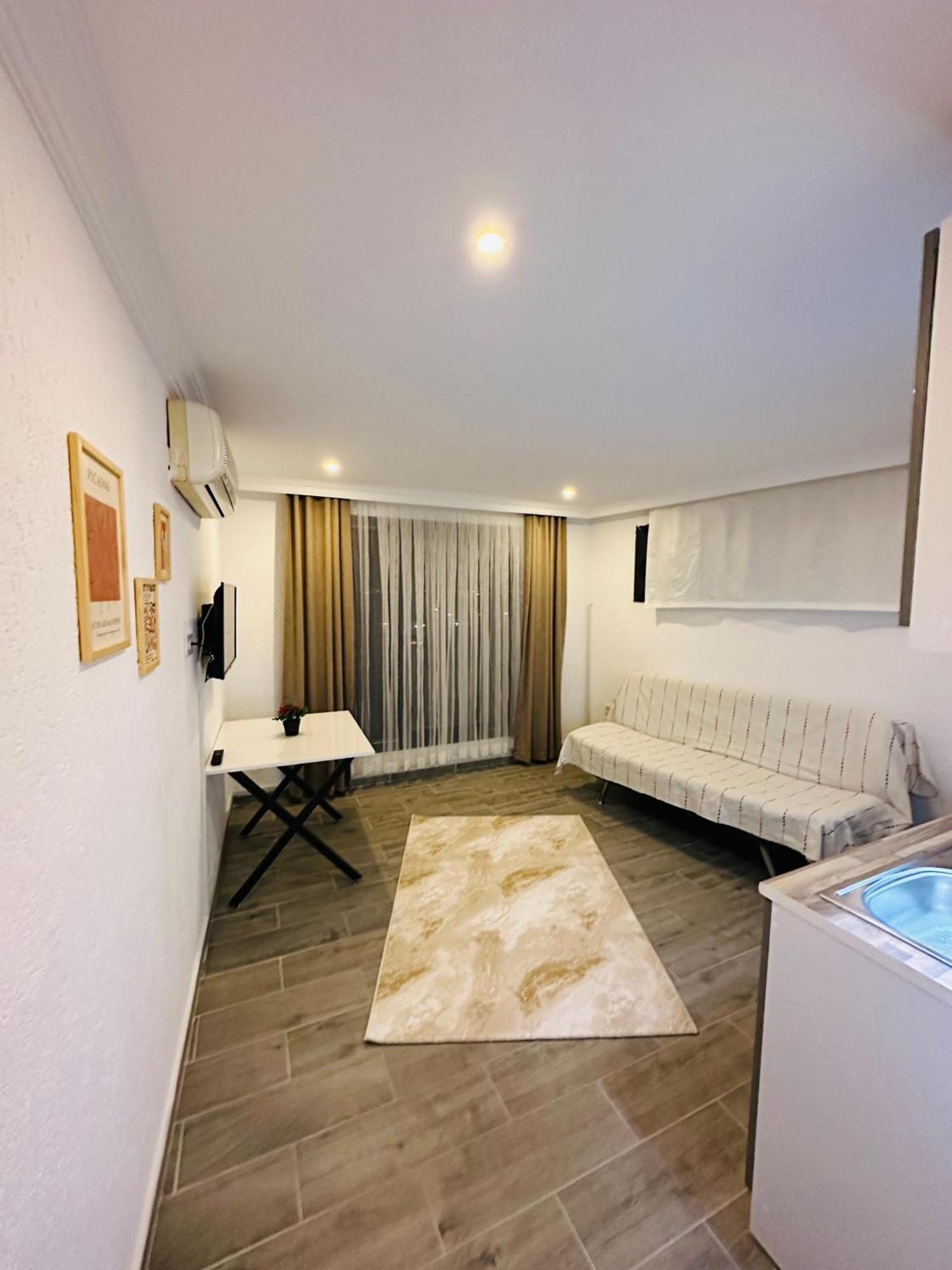 9 House Aparthotel Фетие Екстериор снимка
