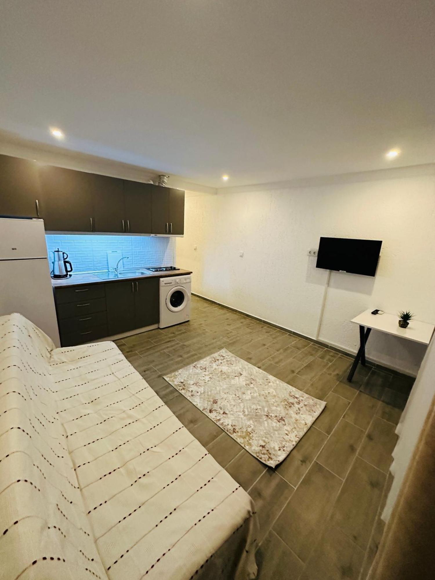 9 House Aparthotel Фетие Екстериор снимка