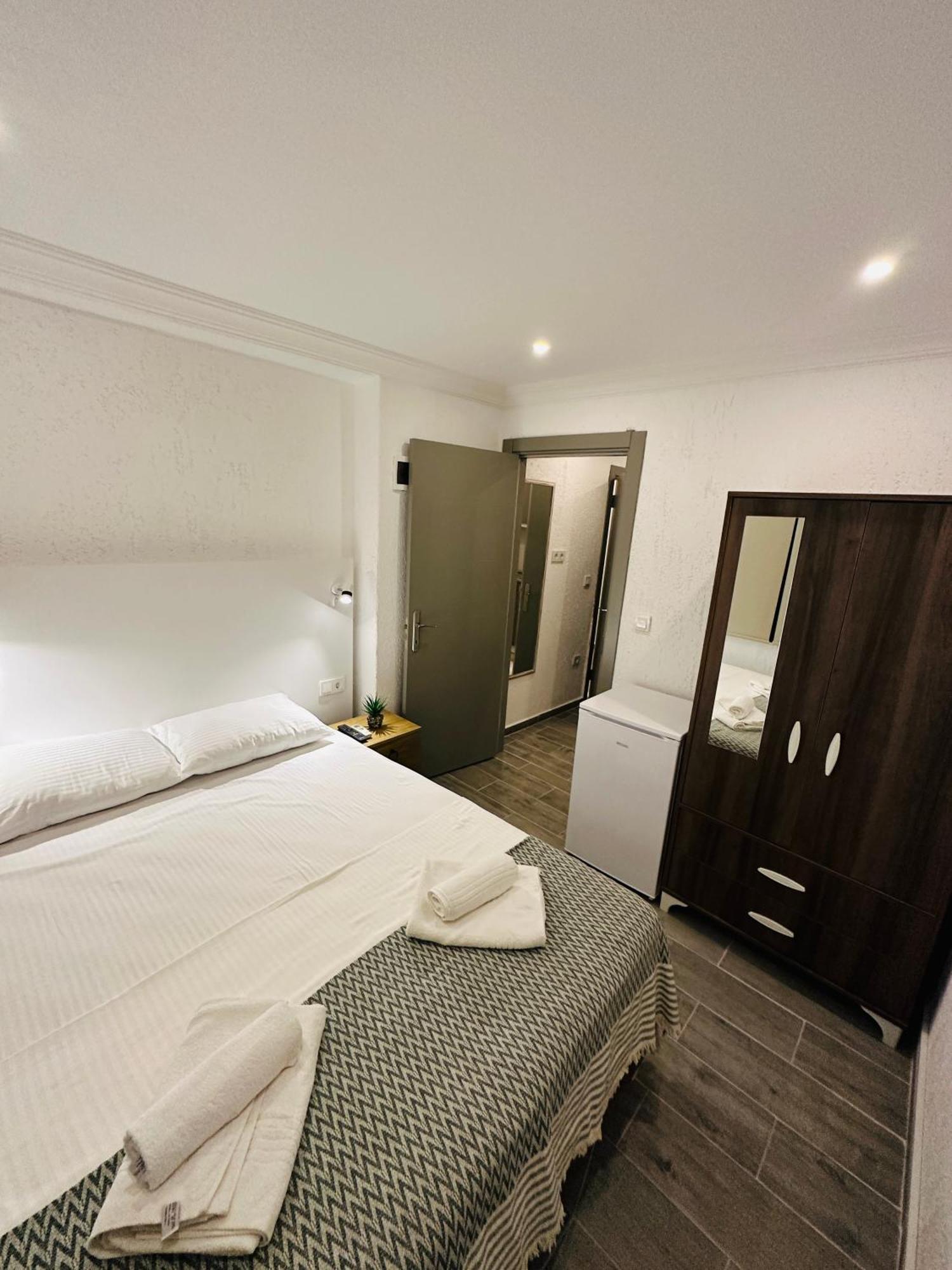 9 House Aparthotel Фетие Екстериор снимка